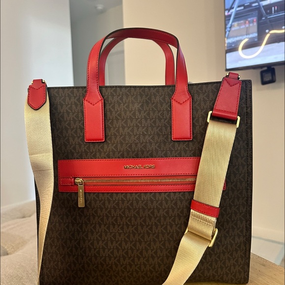 Michael Kors Kenley Large Brown Tote Bag - Picture 1 of 6